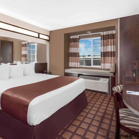 Microtel Inn & Suites By Wyndham Midland Exterior foto