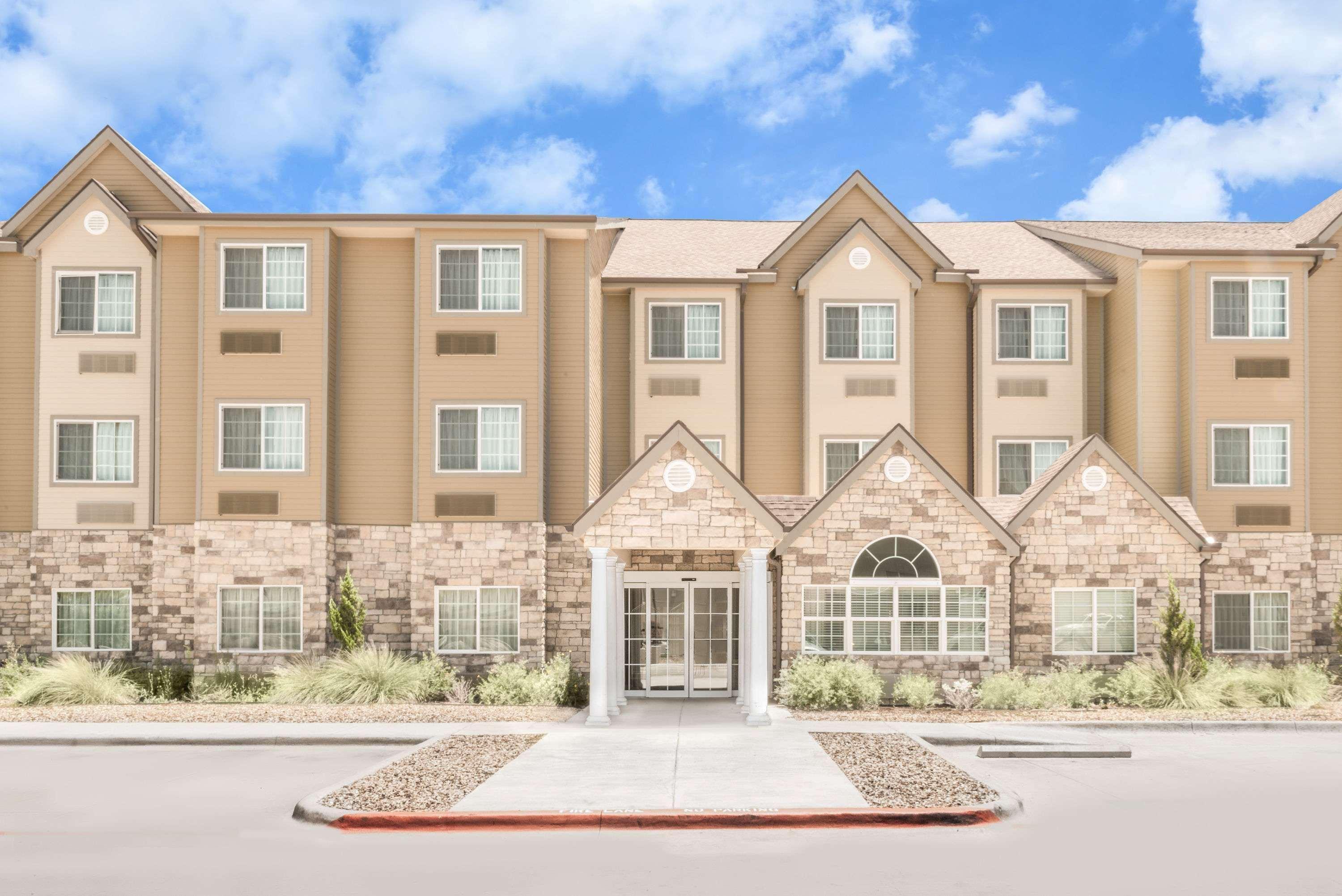 Microtel Inn & Suites By Wyndham Midland Exterior foto