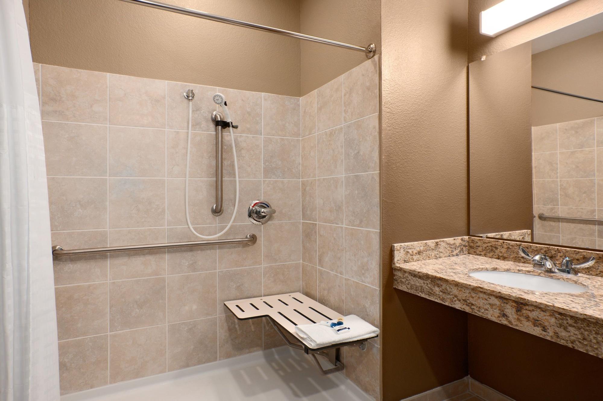 Microtel Inn & Suites By Wyndham Midland Exterior foto